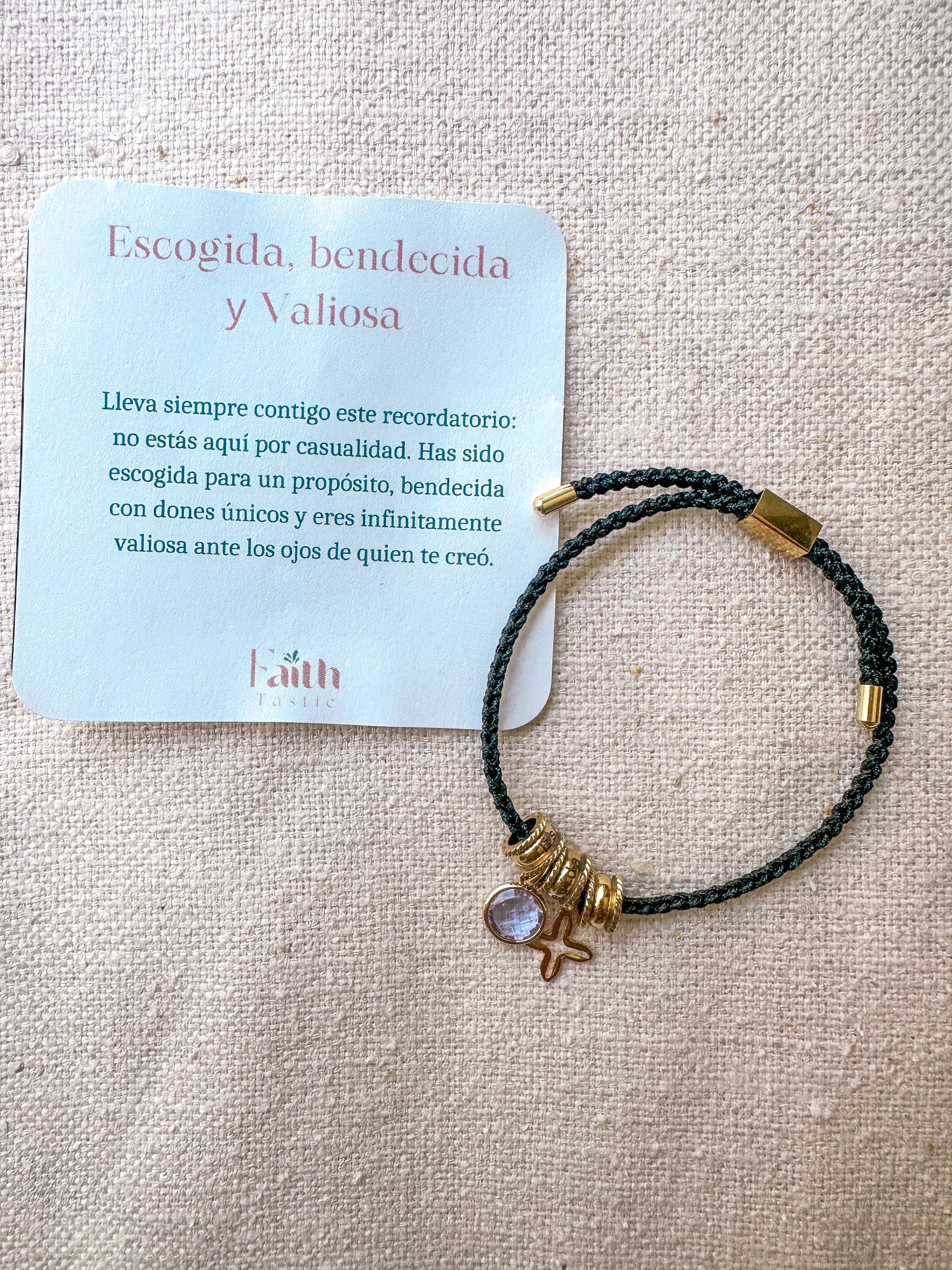 Escogida•Bendecida•Valiosa